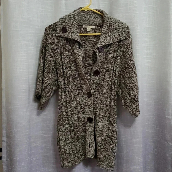 CAROLYN TAYLOR SWEATER - Picture 1 of 8